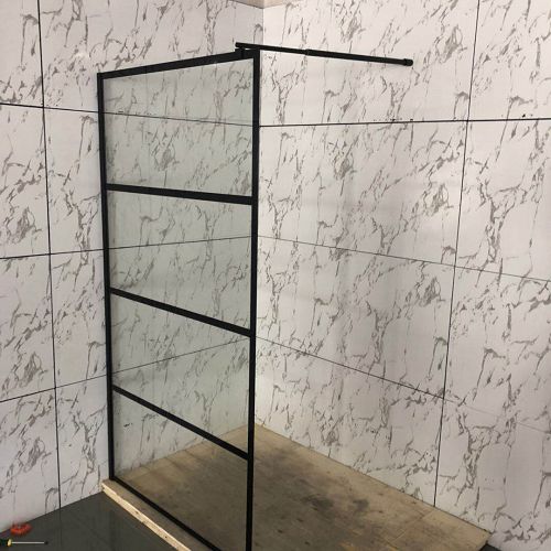 Gratis Standing Shower